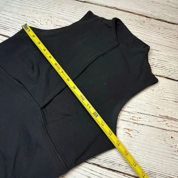 Lululemon Tank top built-in bra size 6 - Picture 5 of 8